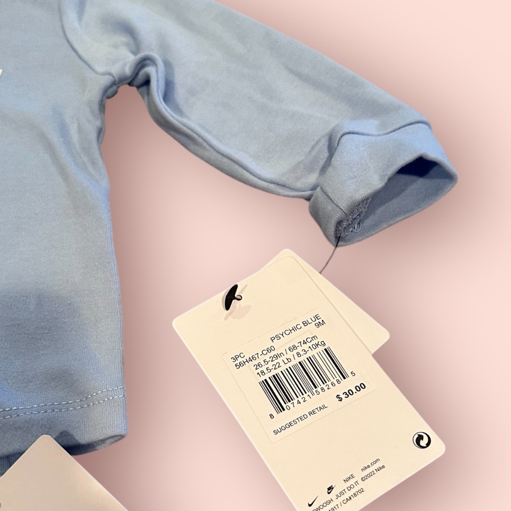NWT Baby Nike Light Blue Baby Two-Piece Set with 'Just Do It' Graphic Size 9 Mon - Picture 4 of 9